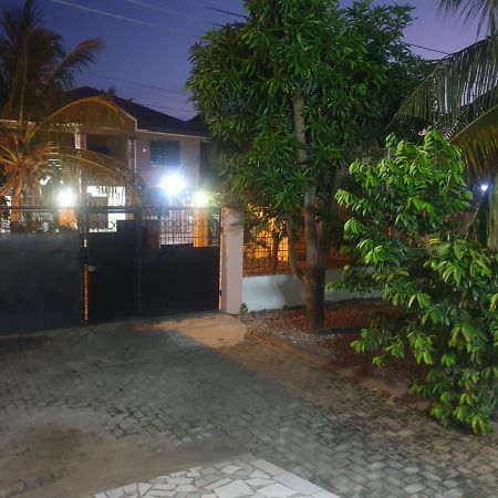 Fresh Air Lodge Sakumono Bagian luar foto
