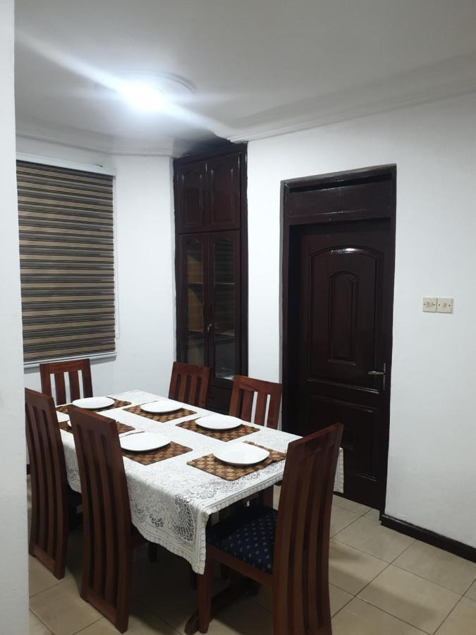 Fresh Air Lodge Sakumono Bagian luar foto