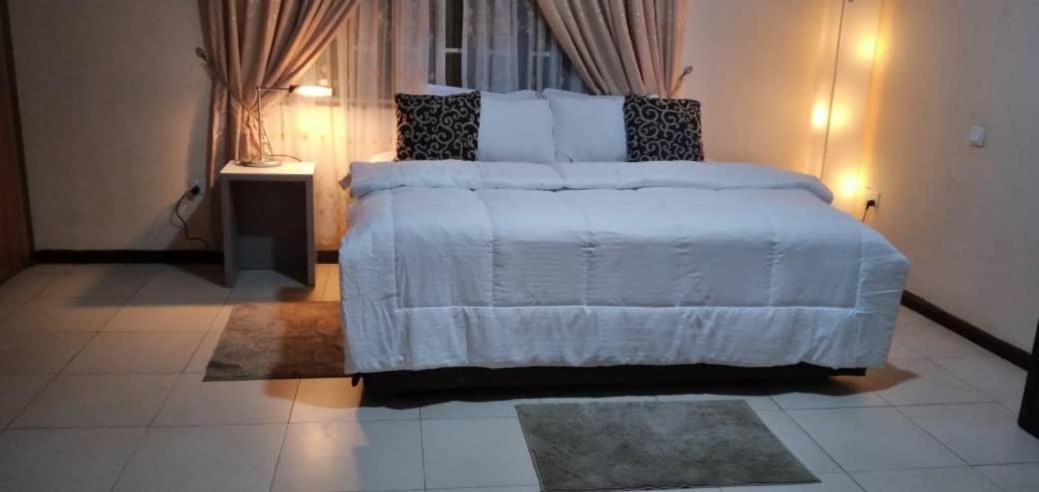 Fresh Air Lodge Sakumono Bagian luar foto