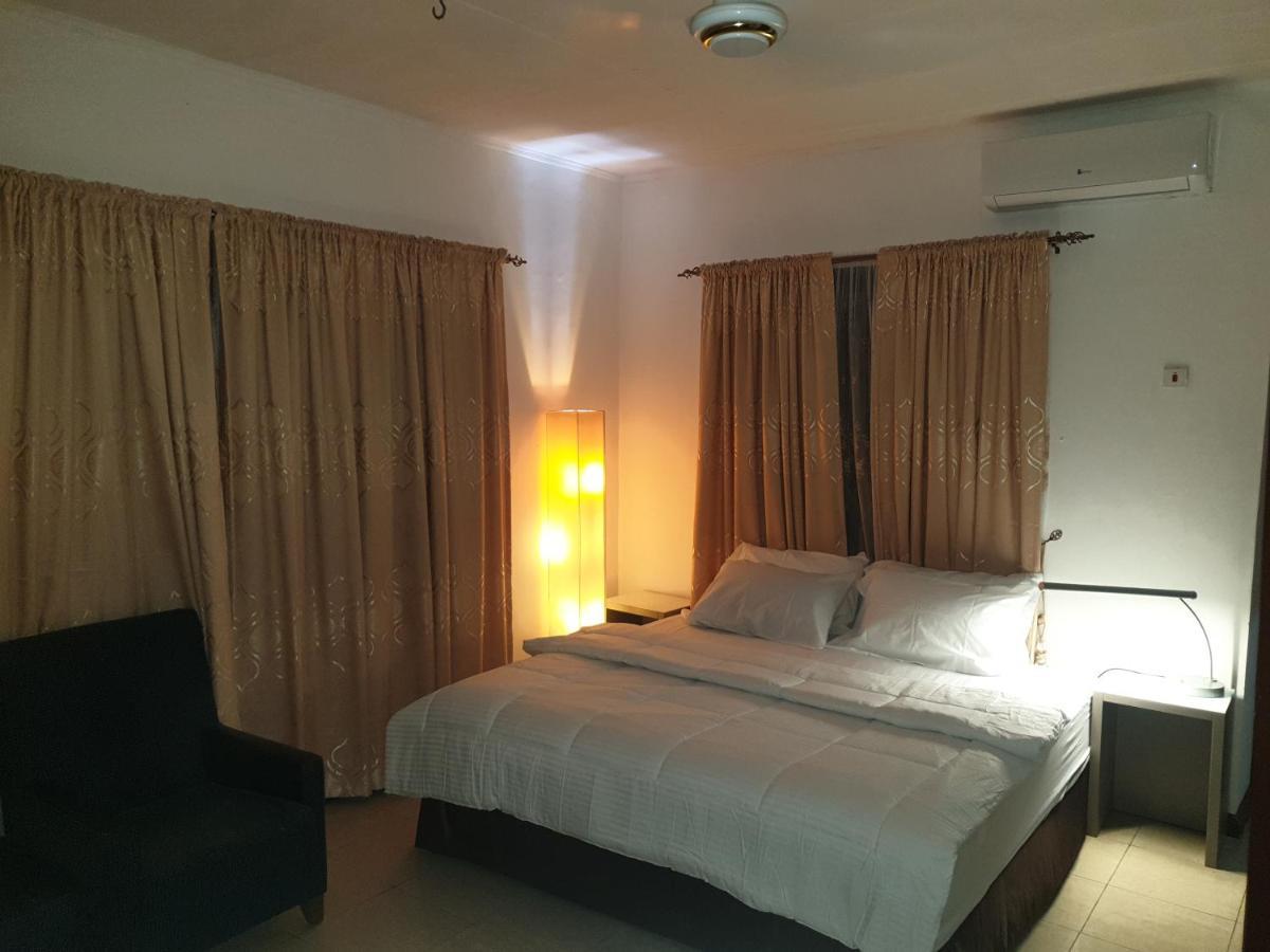 Fresh Air Lodge Sakumono Bagian luar foto